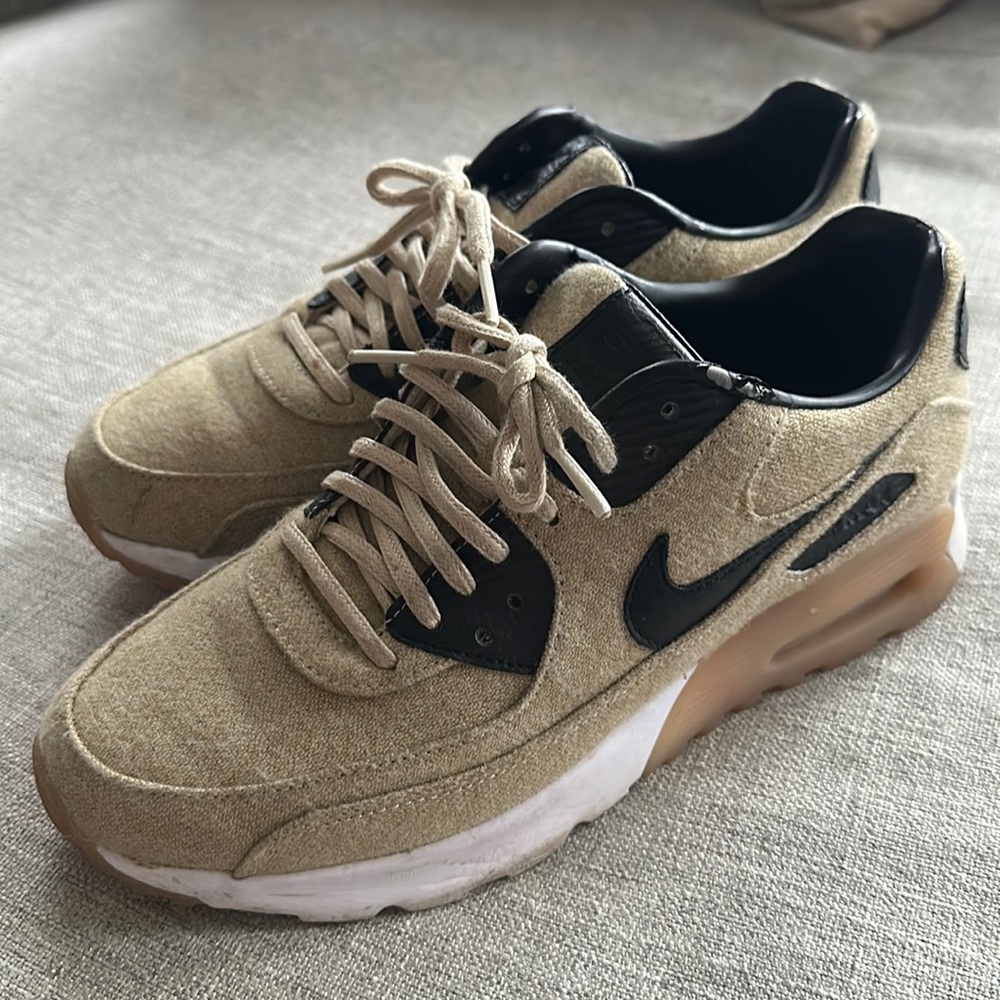 Nike Air Max 90 Ultra Premium